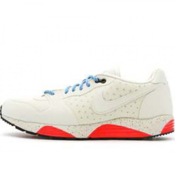 NIKE LUNAR VENGEANCE TERRA+ ナイキ ルナ ベ�...