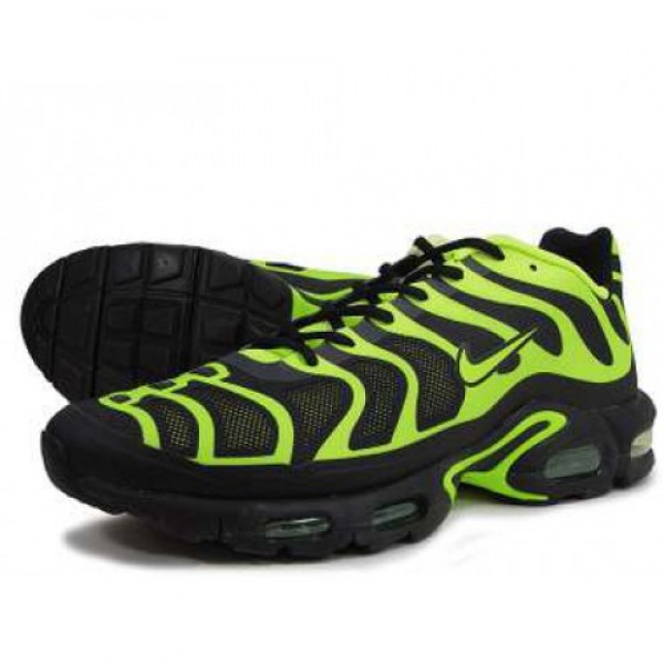 NIKE AIR MAX PLUS FUSE 【ハイパーフューズ】 BLACK/VOLT YELLOW-BLACK 483553-070