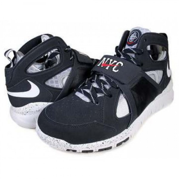 NIKE HUARACHE FREE SHIELD
